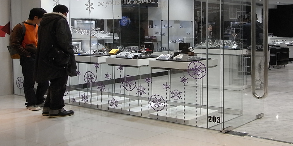 frameless-glass-shopfronts